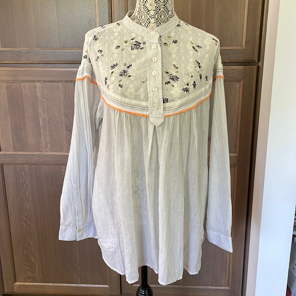 (Free People )Hearts & Colors Shirt
